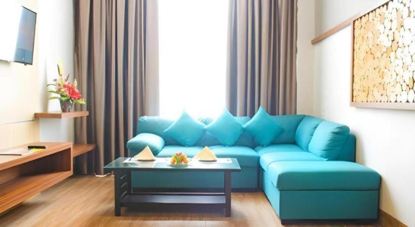 Ayola First Point Hotel Pekanbaru Dış mekan fotoğraf