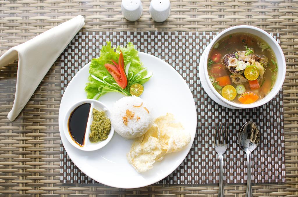 Ayola First Point Hotel Pekanbaru Dış mekan fotoğraf