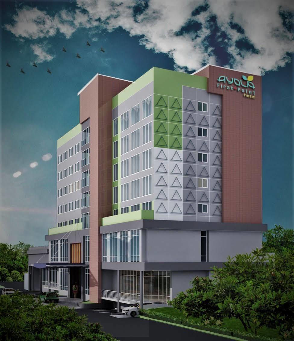 Ayola First Point Hotel Pekanbaru Dış mekan fotoğraf